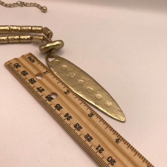 Chico’s Gold-Tone Arrowhead Pendant Necklace - Picture 7 of 9